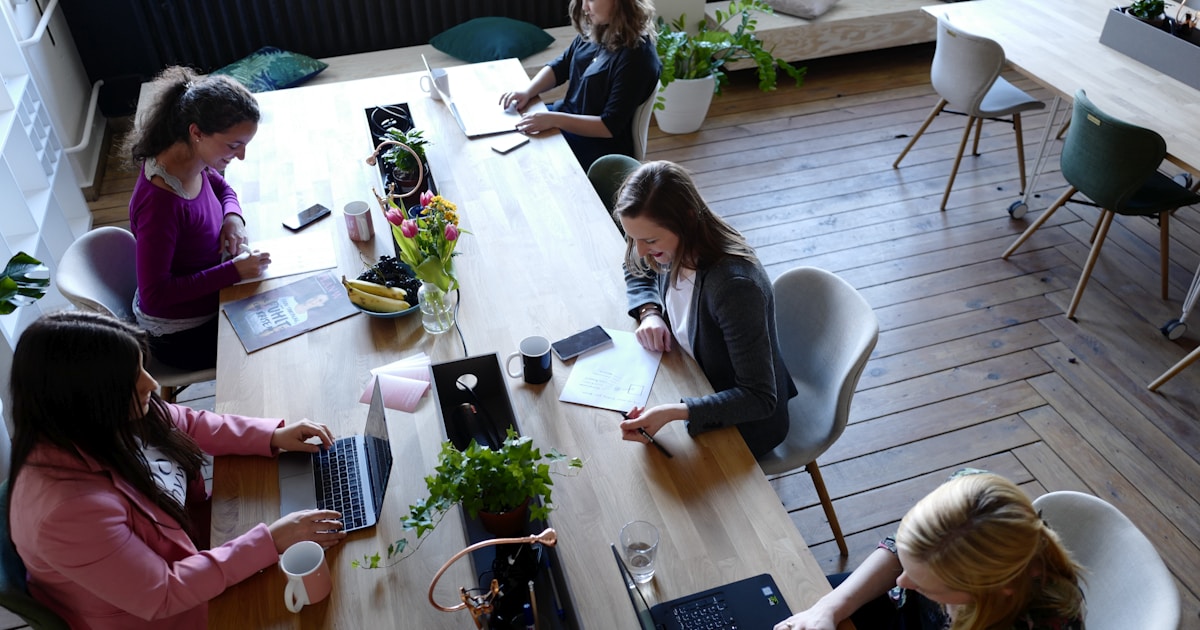 Sales Pricing Strategies: 5 Methods That Make Clients Say Yes