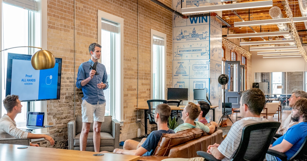 How to Open a Sales Conversation: 5 Templates That Never Fall Flat